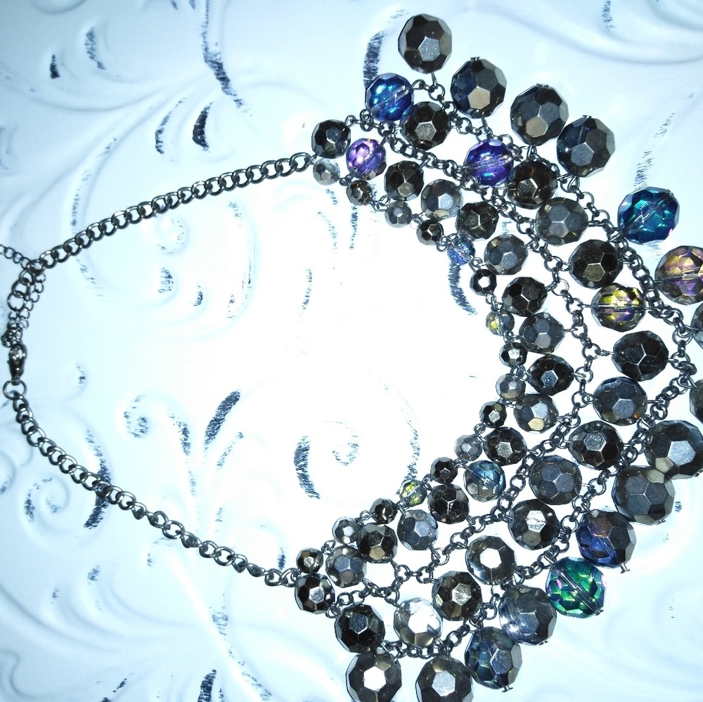 Statement necklace
